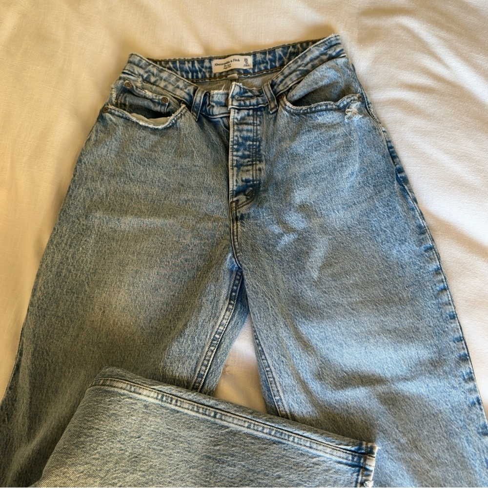 Abercrombie curve love dad jeans size 25
